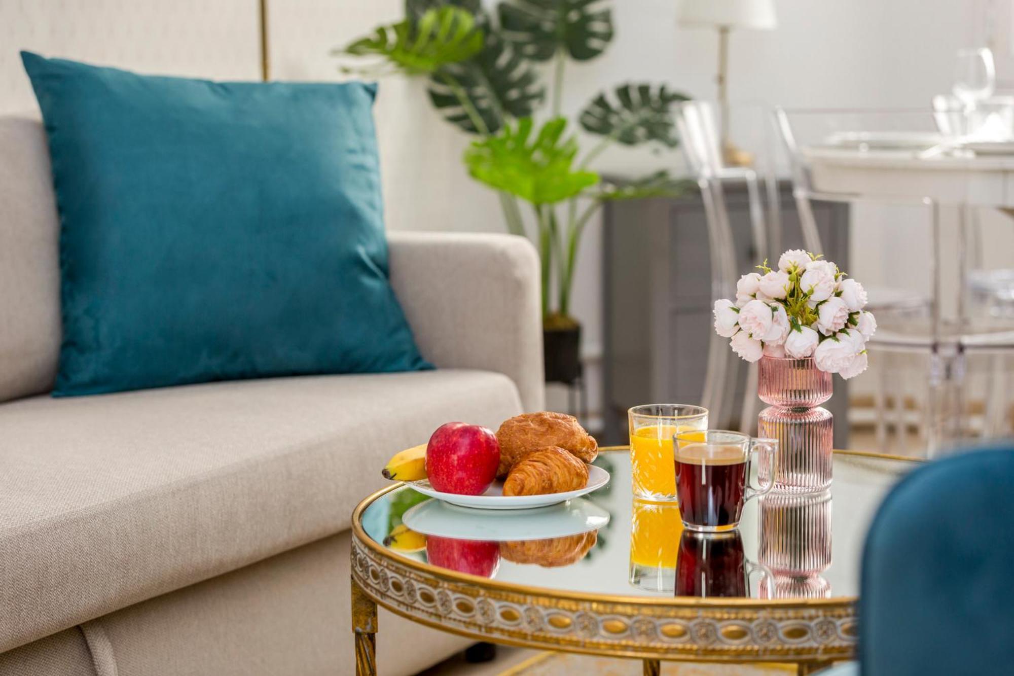 Cozy Apartment - Champs Elysees - Wagram Parijs Buitenkant foto